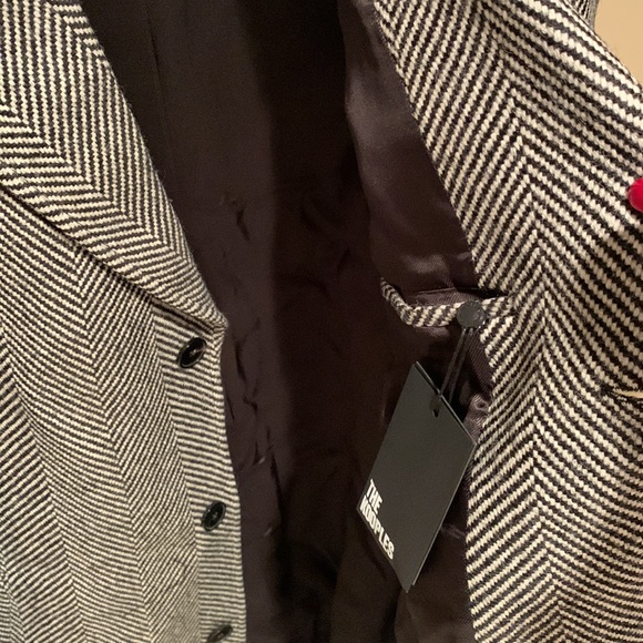 Patterned Wool Coat - Picture 6 of 8